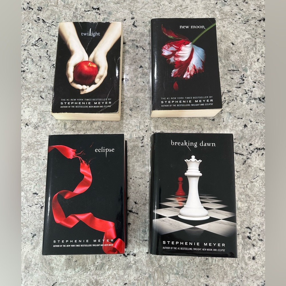 Twilight Saga Book Set by Stephenie Meyer